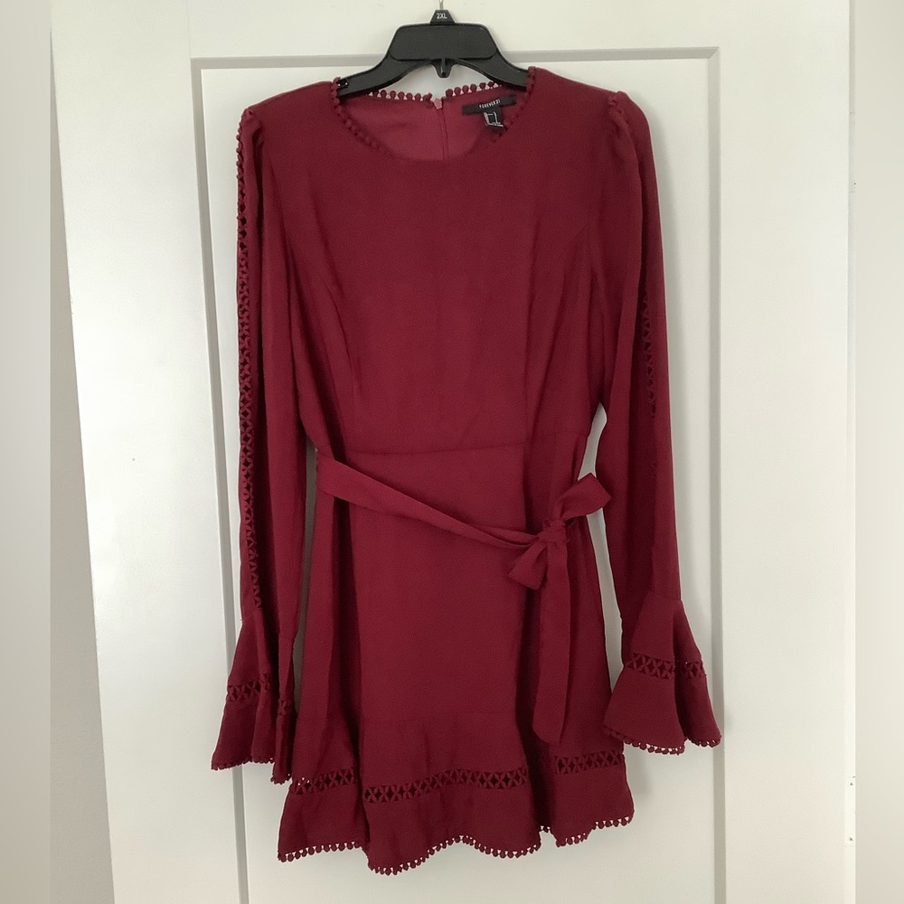 🌺❤️Forever 21 Red Ruffled Wrap Dress with Bell Sleeves🌸🥂